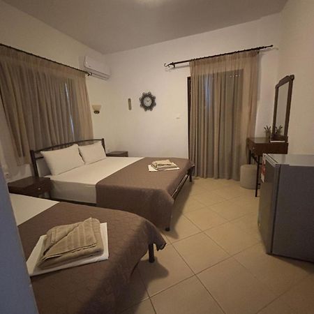 Hotel Avra Урануполи Екстериор снимка