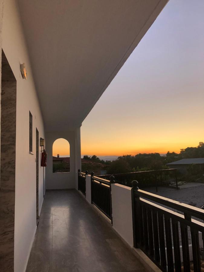 Hotel Avra Урануполи Екстериор снимка